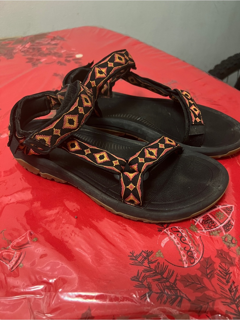TEVA Mens Hurricane XLT2 revive 90’s Archival  Revival Sandals Sport Hiking Sz 9